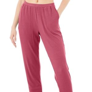 NEW ALO YOGA Raspberry HIGH-WAIST RIBBED WHISPER PANT Size XS